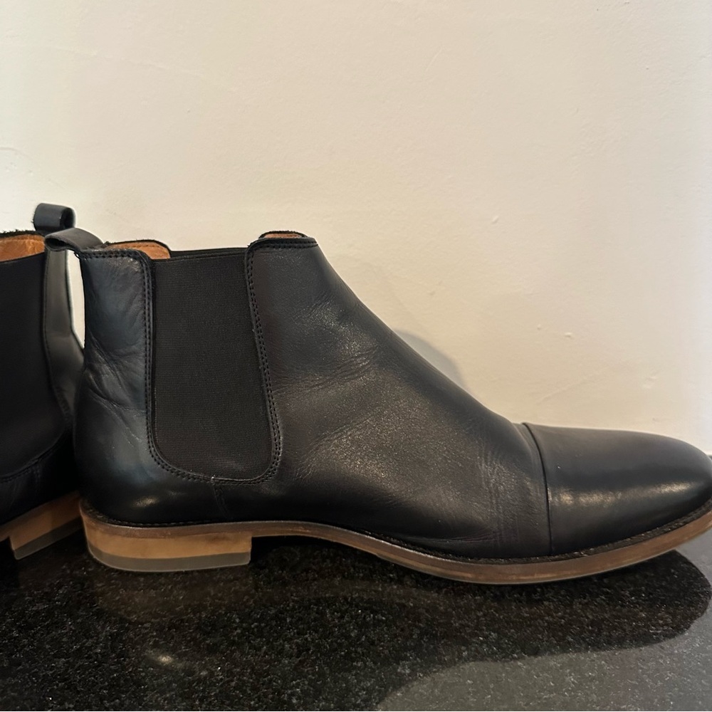 Men's Rodd & Gunn Black Leather Chelsea Boots - Picture 7 of 10